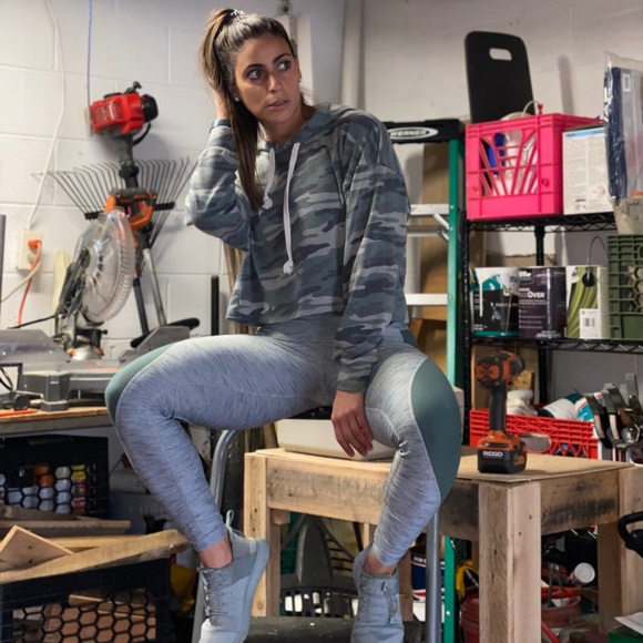 Meet your Posher, Jenna - Picture 8 of 8